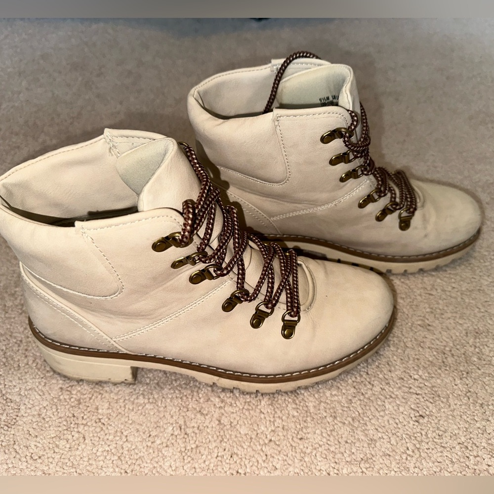 St John’s Bay boots
